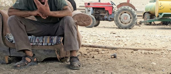 Att arbeta för någon annan på ens egen mark