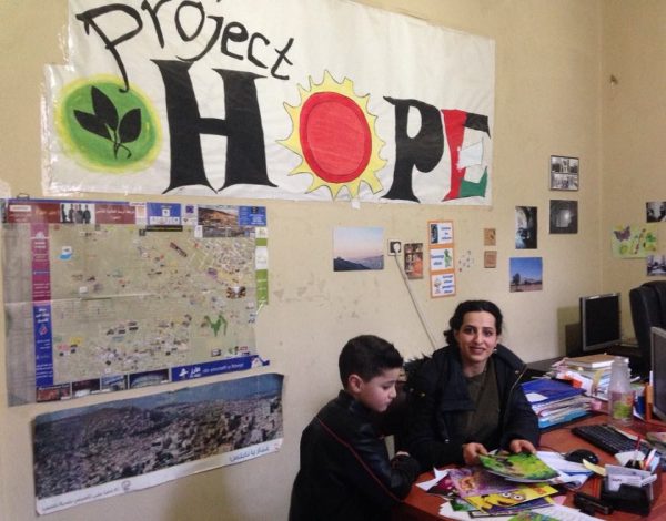 Project Hope ger hopp till barn och unga