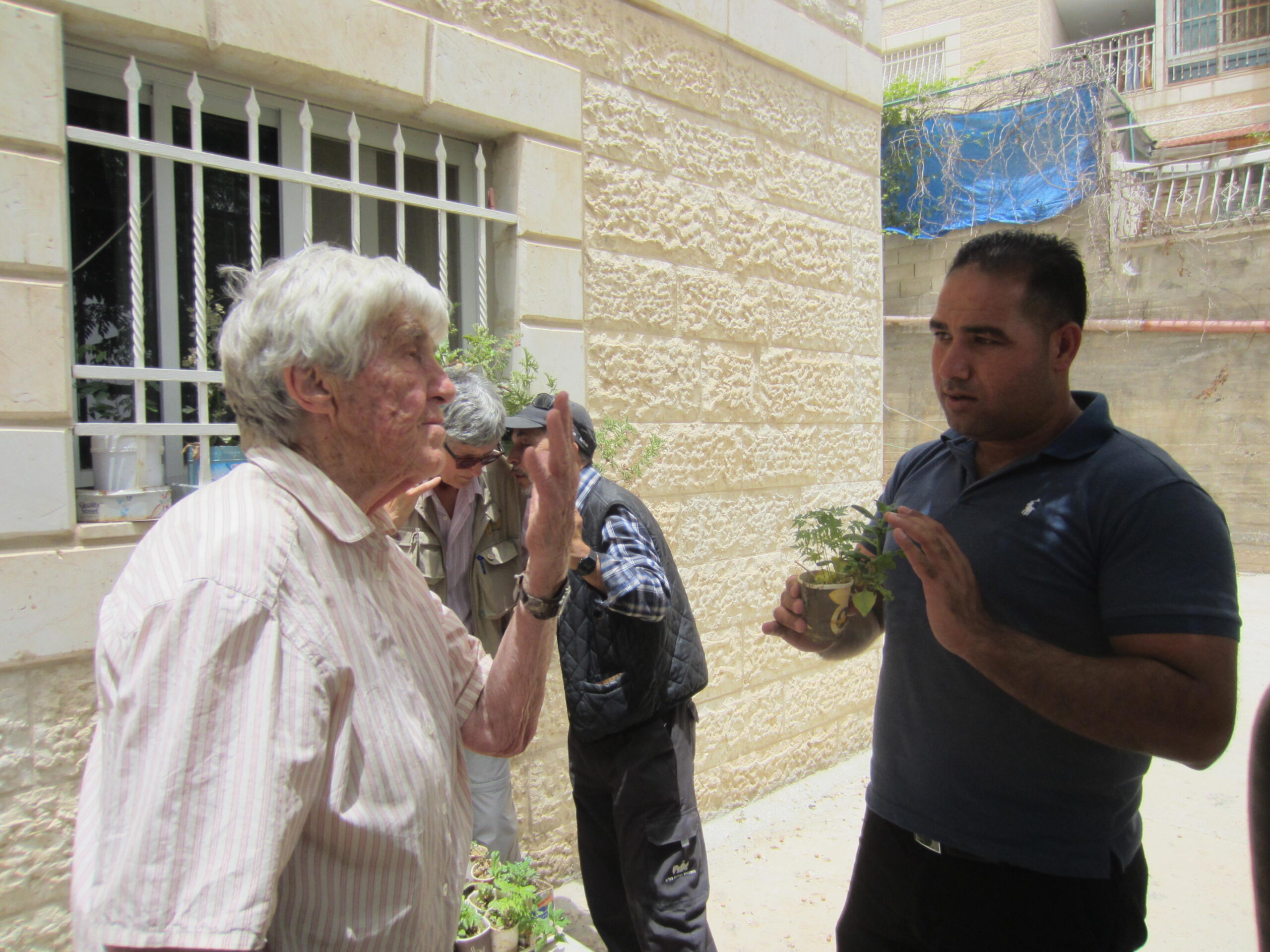 Följeslagarna besöker Marylène Schultz